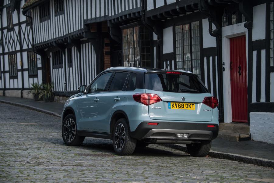  Suzuki Vitara SZ5 2018 года  (UK) (фото 14 из 27)